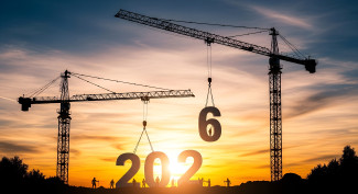 Baukräne stellen die Zahlen für das neue Jahr 2026 auf